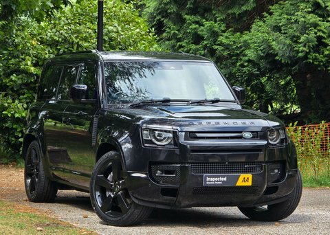 Land Rover Defender 2021 21 2.0 Black
