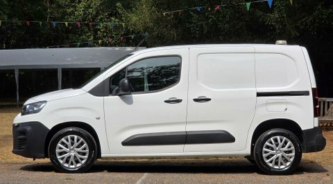 Citroen Berlingo 2020 20 1.5 LF20UWA White #4