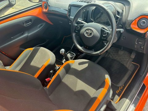 Toyota Aygo X -Cite Vvt-i Orange #6