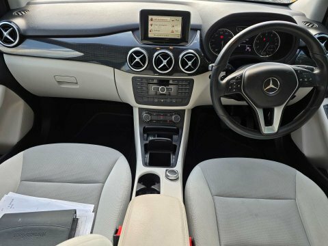 Mercedes-Benz B Class E350 Cgi Blueefficiency Ss White #7