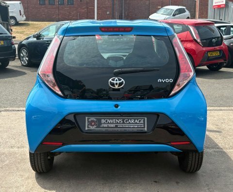 Toyota Aygo X X-pression White #8