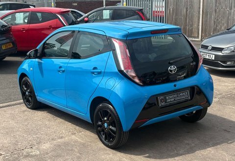 Toyota Aygo X X-pression White #24