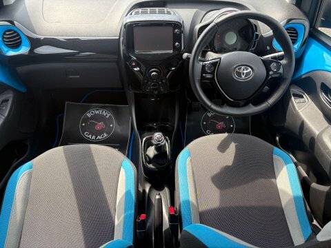 Toyota Aygo X X-pression White #12
