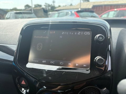 Toyota Aygo X X-pression White #37