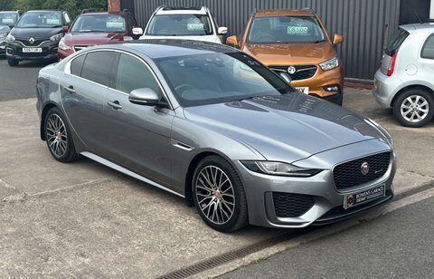 Jaguar XE R-sport Black #23