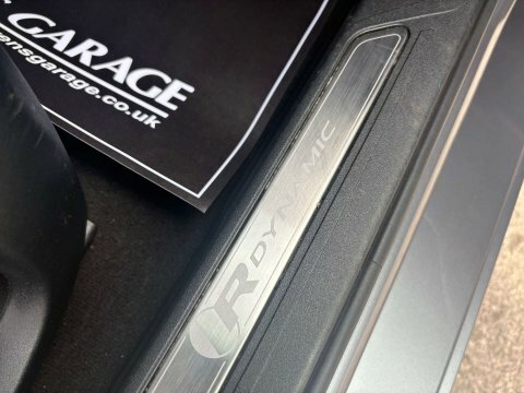 Jaguar XE R-sport Black #59