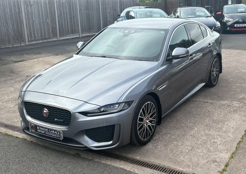 Jaguar XE R-sport Black #24