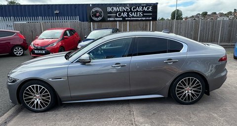 Jaguar XE R-sport Black #9