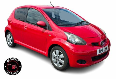 Toyota Aygo 1.0 Aygo Go Red
