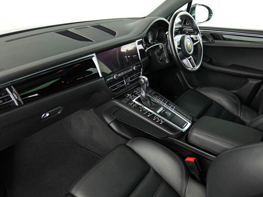 Porsche Macan Petrol PL70OVW Grey #5