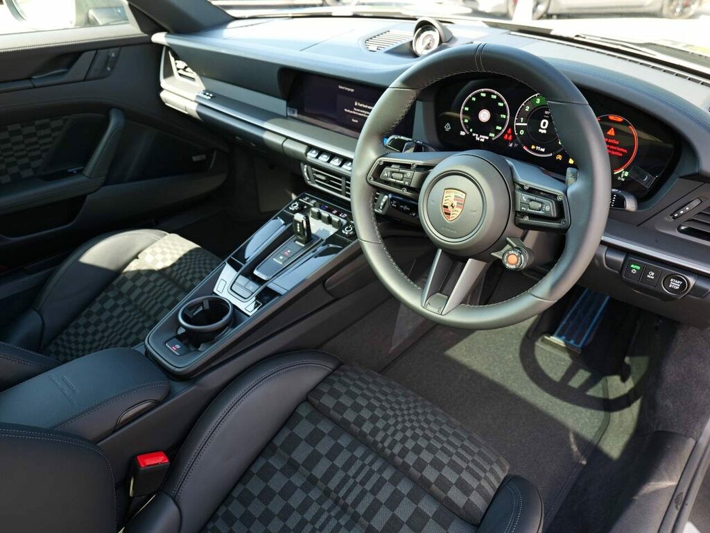 Porsche 911 Petrol Green #4