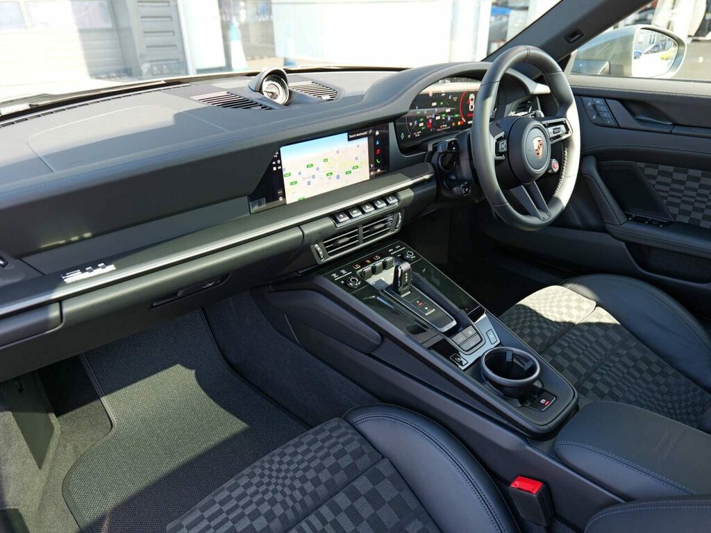 Porsche 911 Petrol Green #5