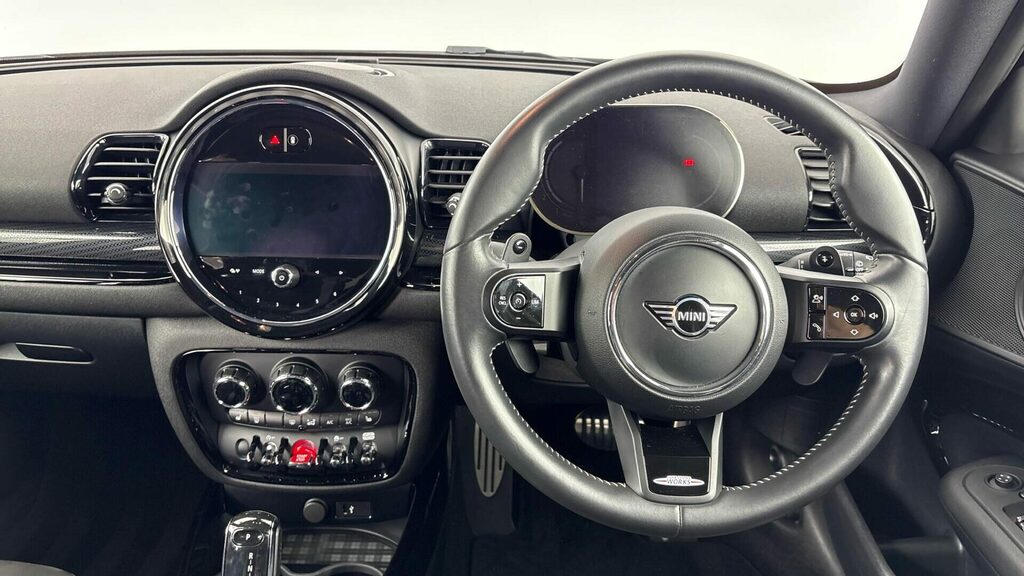 Mini Clubman Petrol GU22RUR Black #5