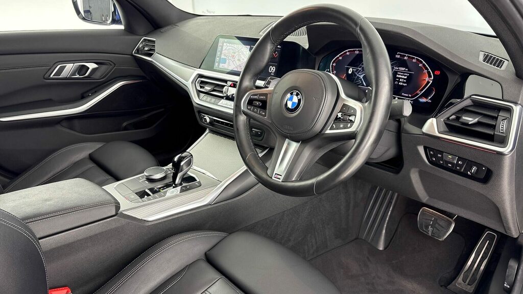 BMW 3 Series Saloon PE72YCZ Blue #6