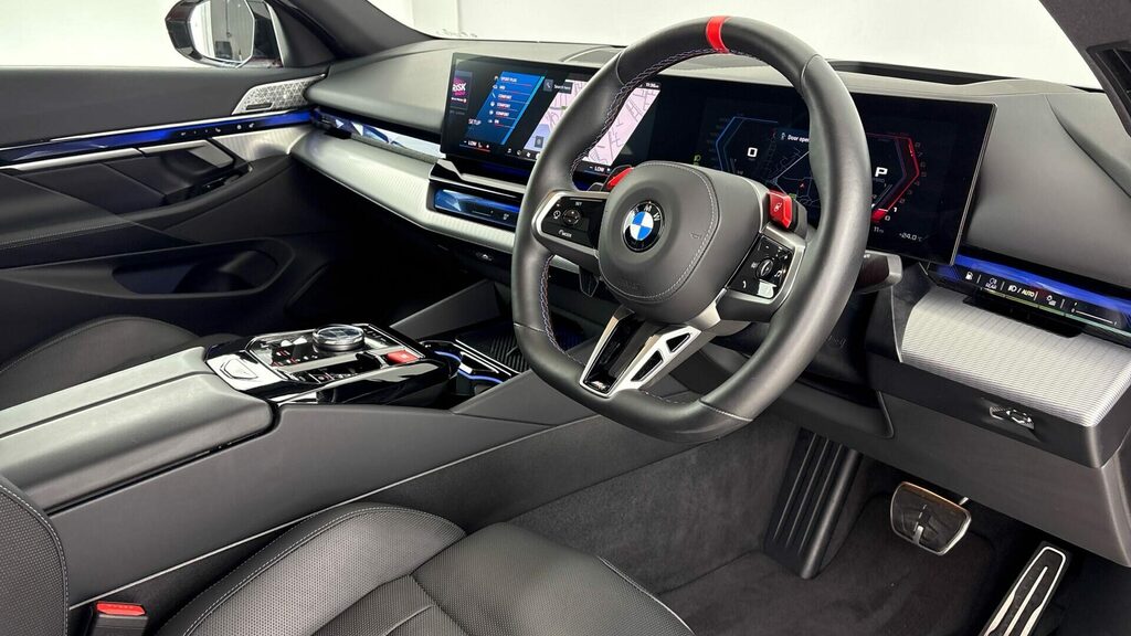 BMW M5 Saloon YF25XUD Red #6