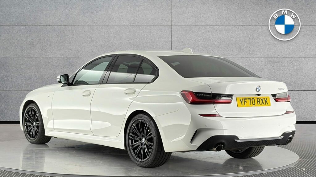 BMW 3 Series 318D M Sport White #2