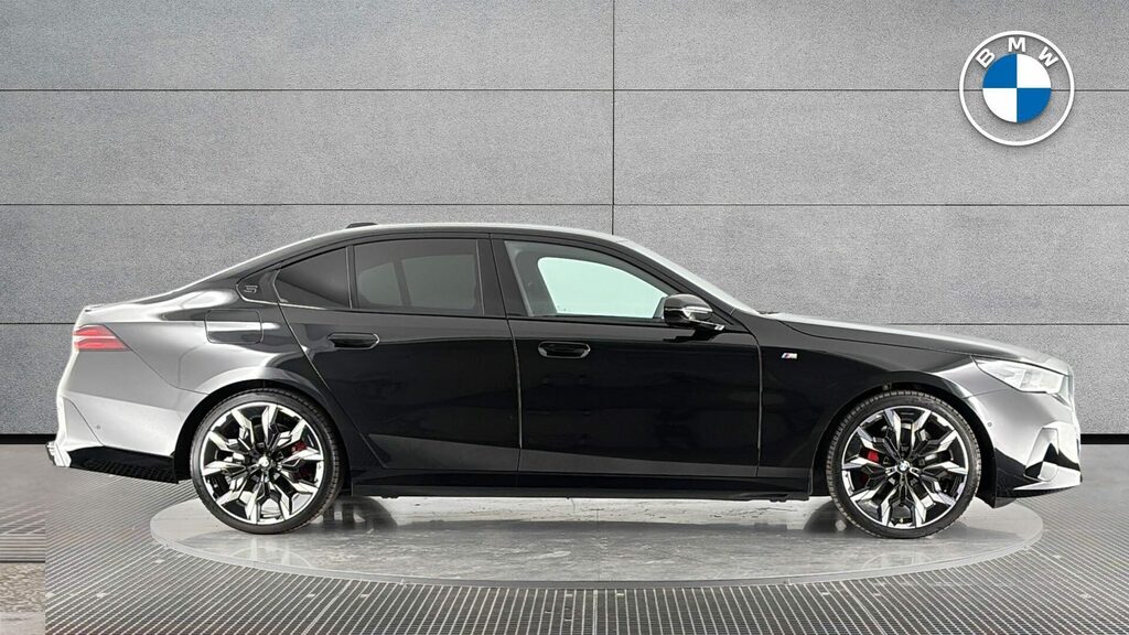 BMW 5 Series Saloon PF25OYL Blue #3