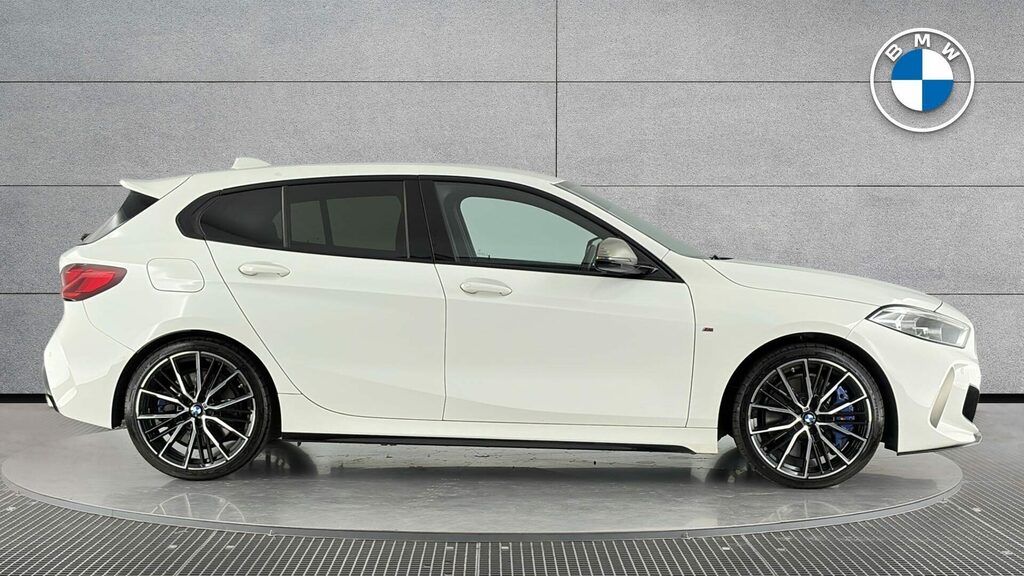 BMW 1 Series Sports PO73XFV White #3