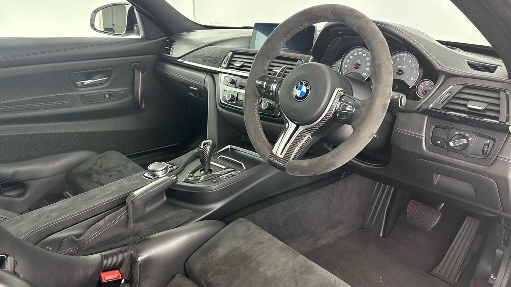BMW M4 Coupe SP66YHU White #6