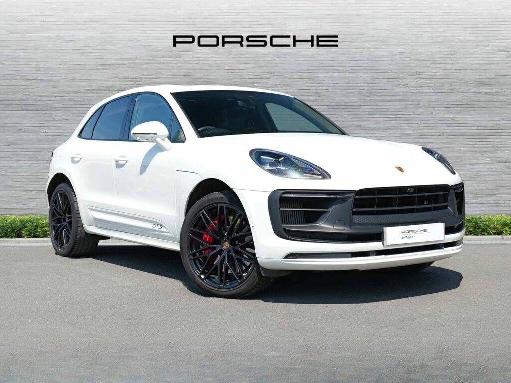 Porsche Macan Petrol White