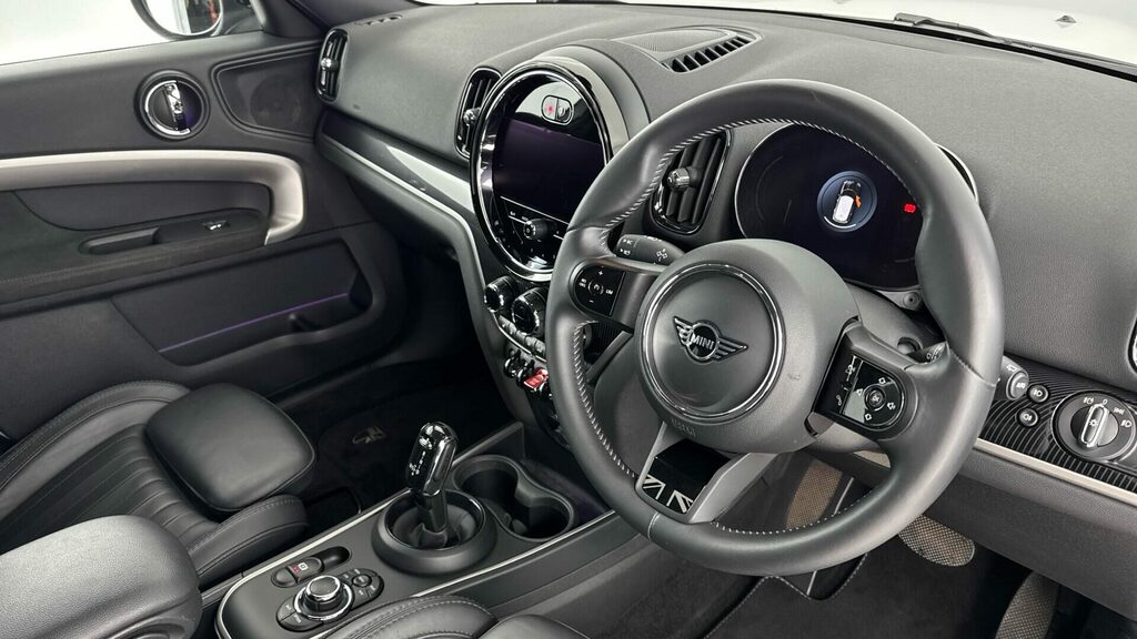 Mini Countryman Petrol PK73YXV White #6