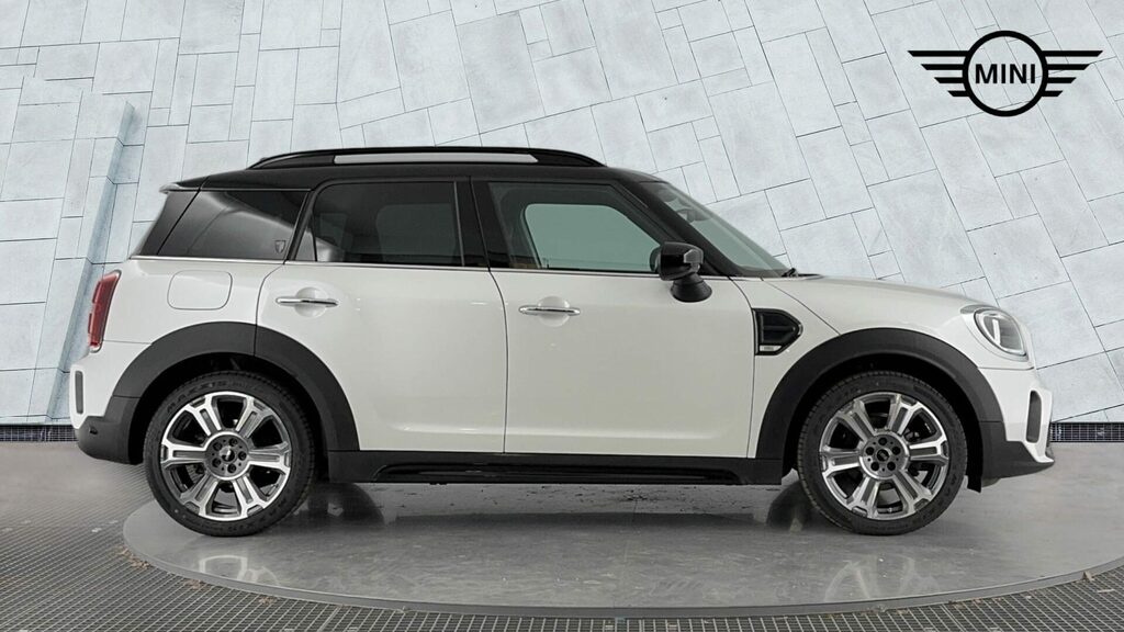 Mini Countryman Petrol PK73YXV White #3