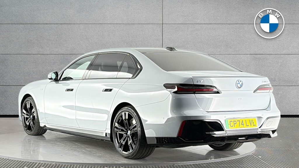 BMW i7 Saloon Grey #2