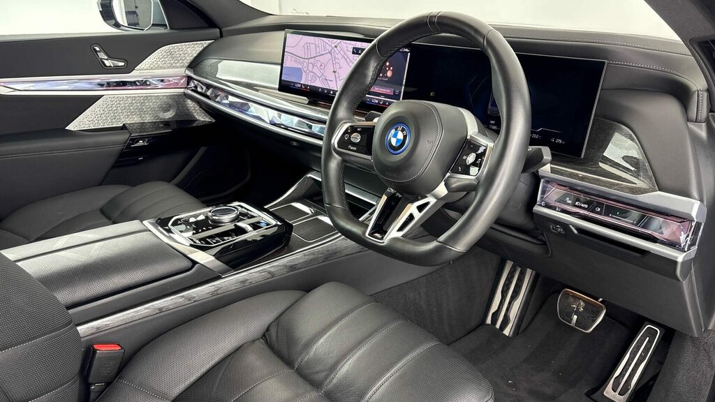 BMW i7 Saloon Grey #6