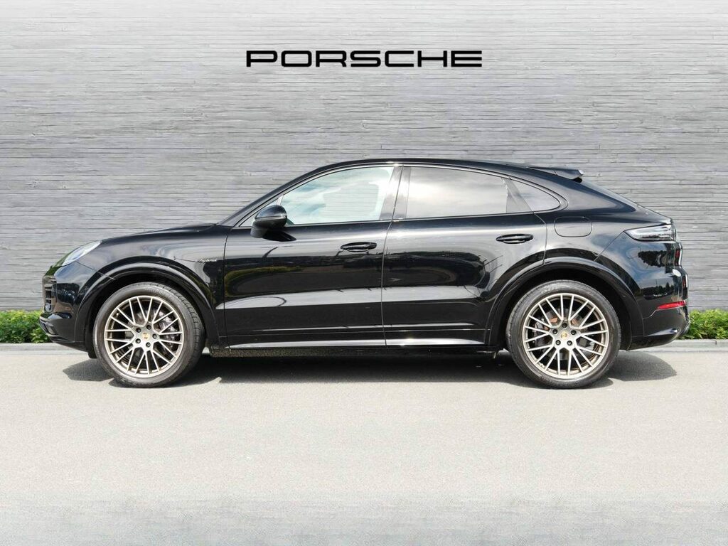 Porsche Cayenne Hybrid Black #2