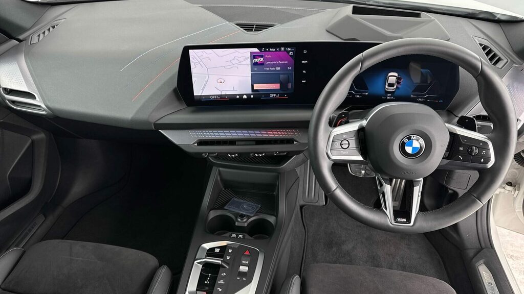 BMW 2 Series Coupe YK25TNW White #4
