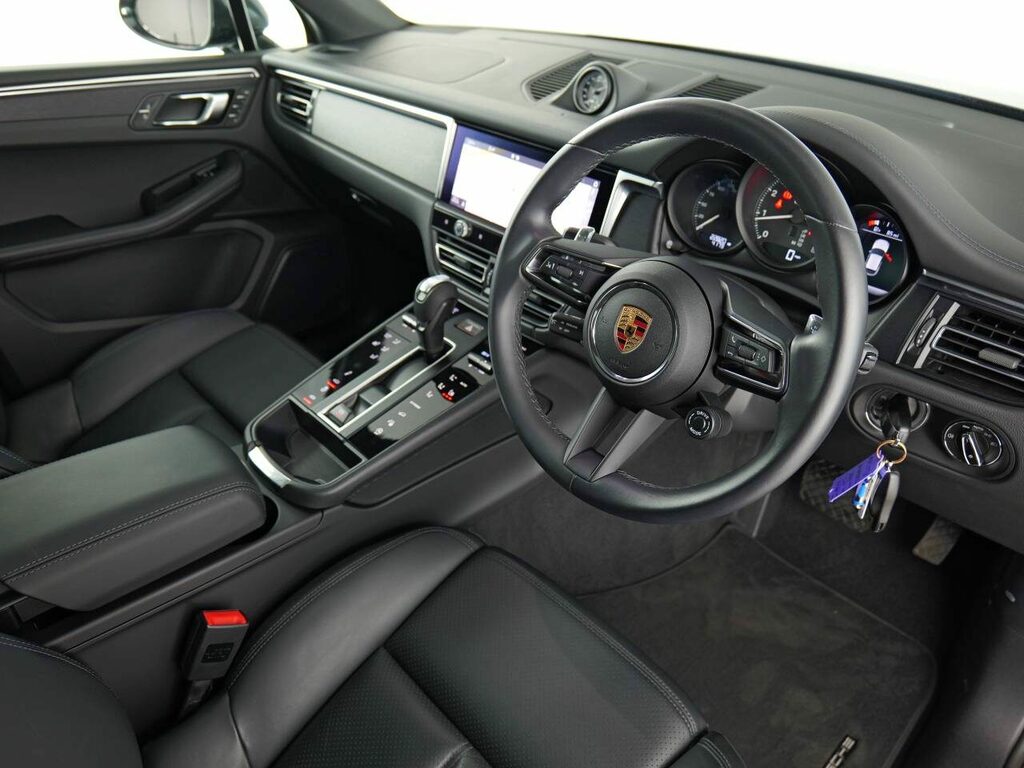 Porsche Macan Petrol PL23EWF Grey #4