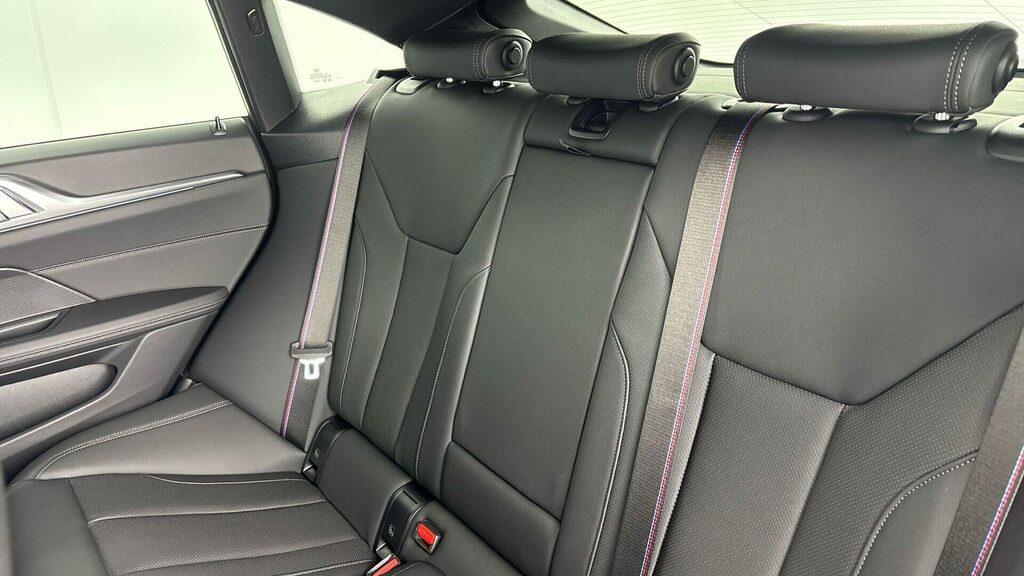 BMW i4 Coupe Black #11