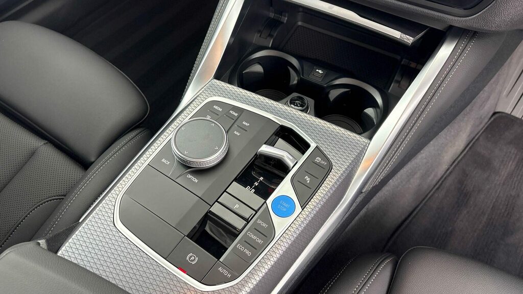 BMW i4 Coupe Black #9