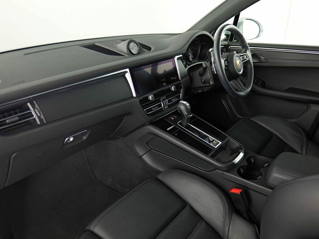 Porsche Macan Petrol Silver #4