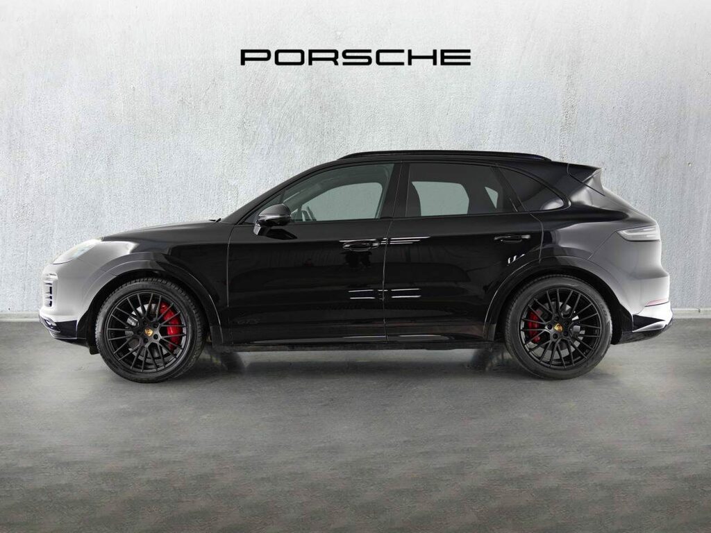 Porsche Cayenne Petrol Black #2