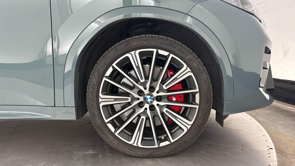 BMW iX2 Suv Green #6