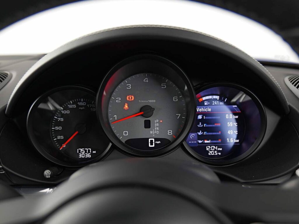 Porsche 718 718 Cayman Gt4 Silver #16