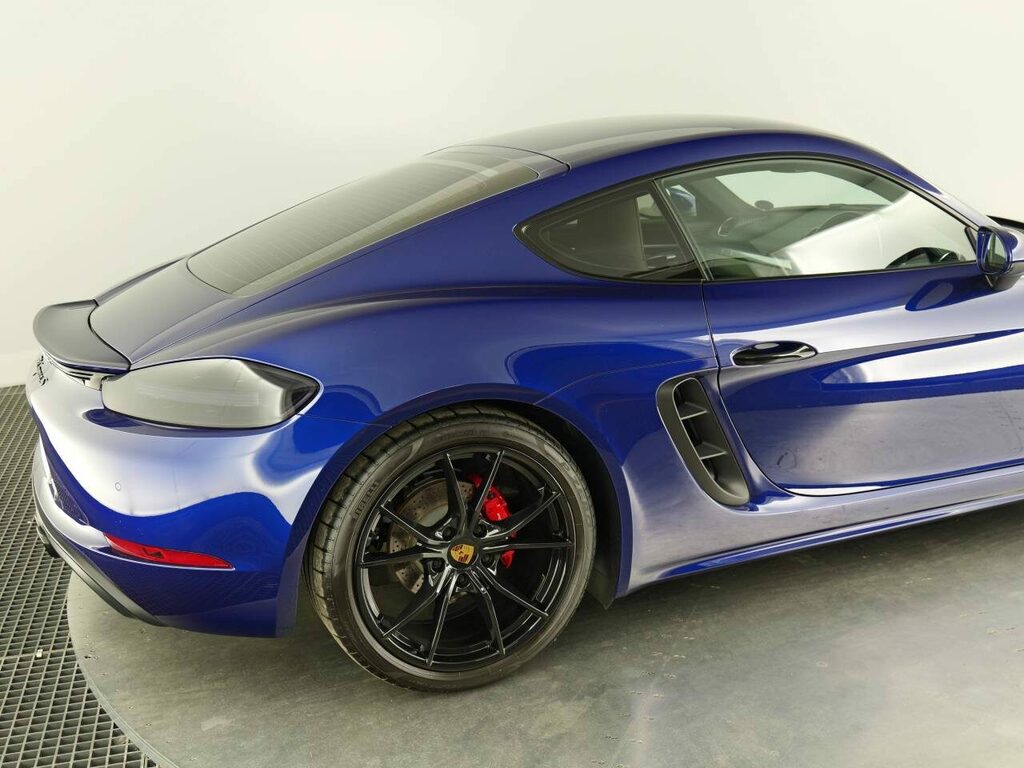 Porsche 718 718 Cayman Gt4 Silver #13