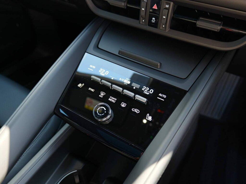 Porsche Macan 265Kw 100Kwh Grey #34