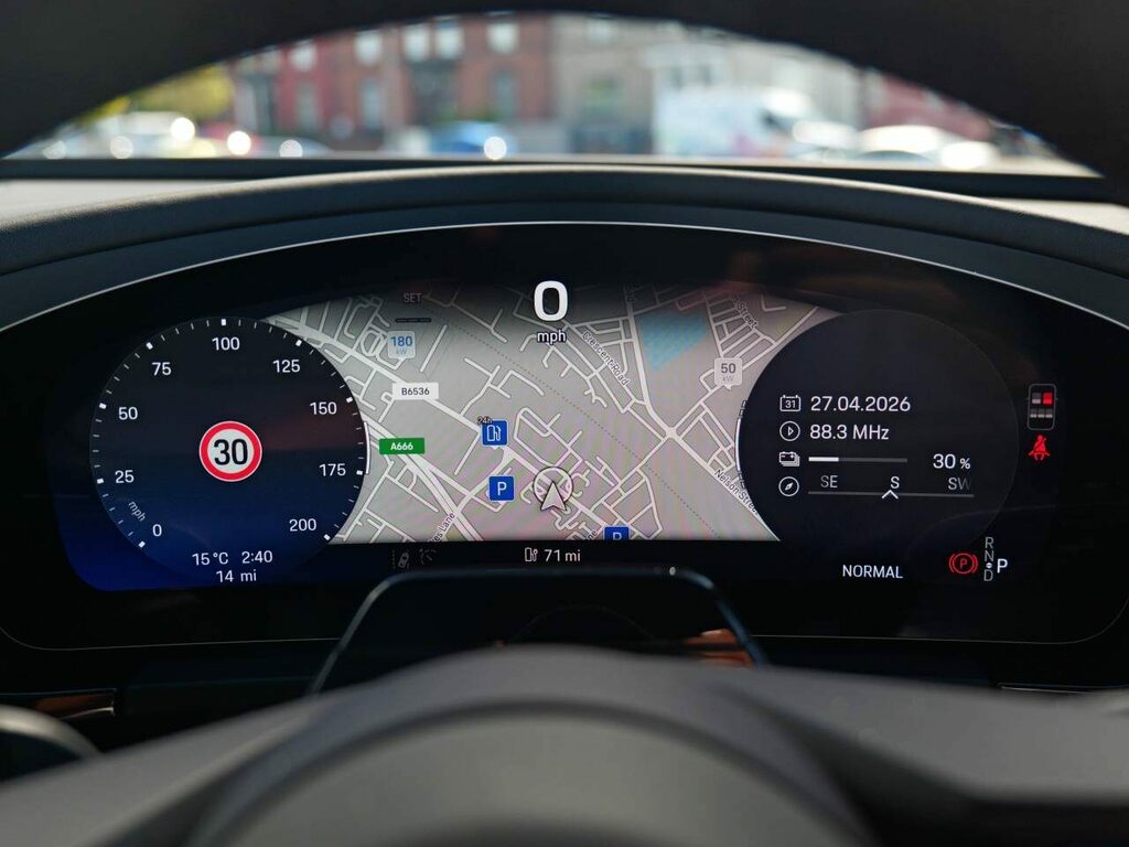 Porsche Macan 265Kw 100Kwh Grey #25