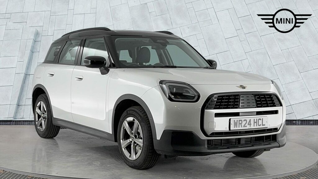 Mini Countryman Petrol White