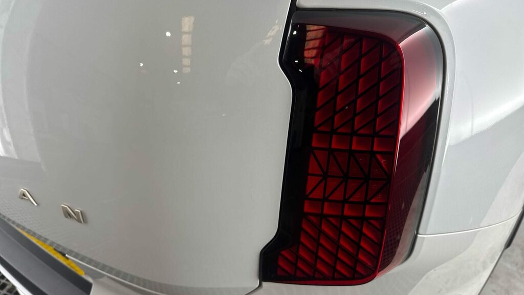 Mini Countryman Countryman E White #22