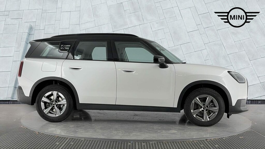 Mini Countryman Petrol White #3