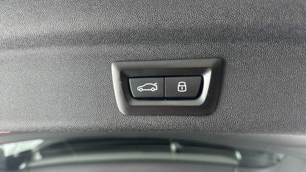 Mini Countryman Countryman E White #38