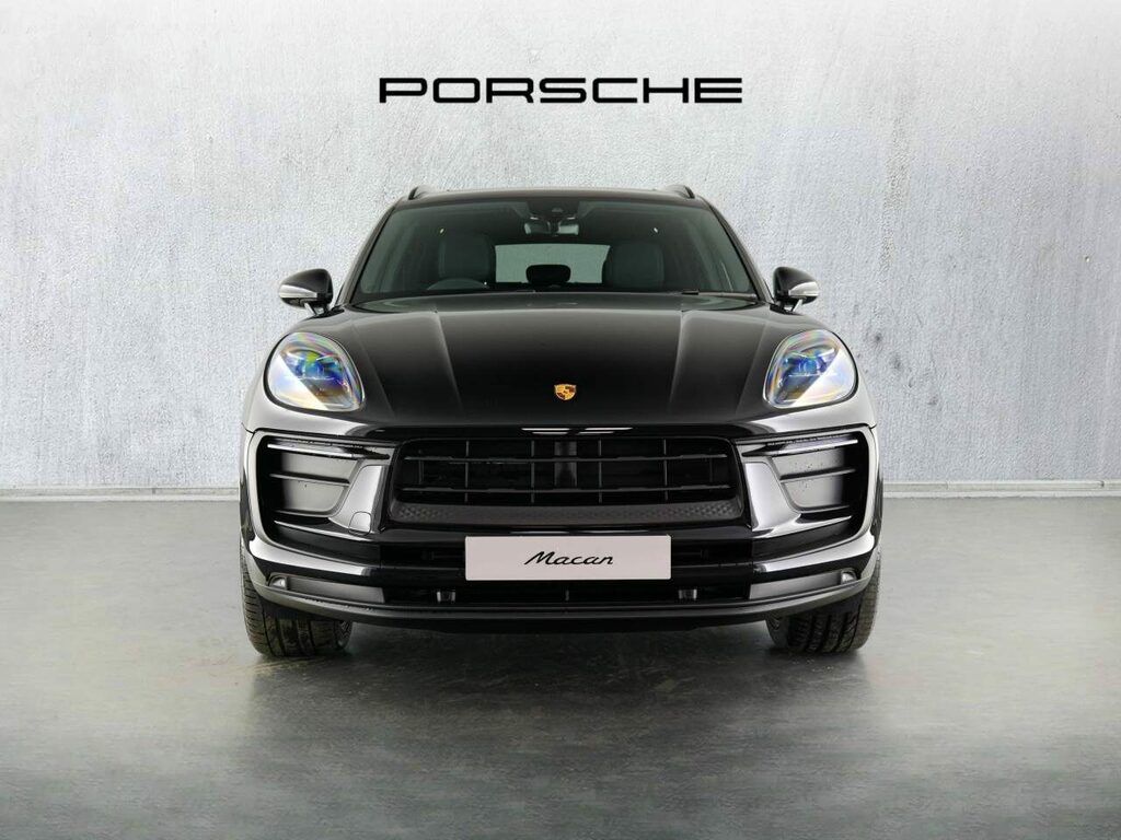 Porsche Macan Petrol Black #6