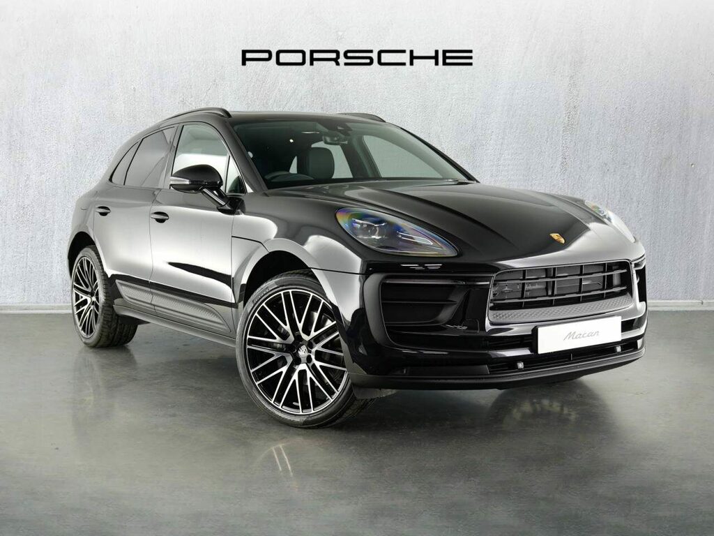 Porsche Macan Petrol Black