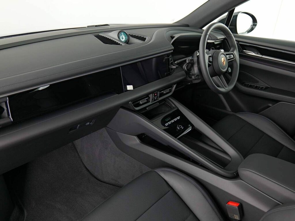 Porsche Macan Electric Grey #5