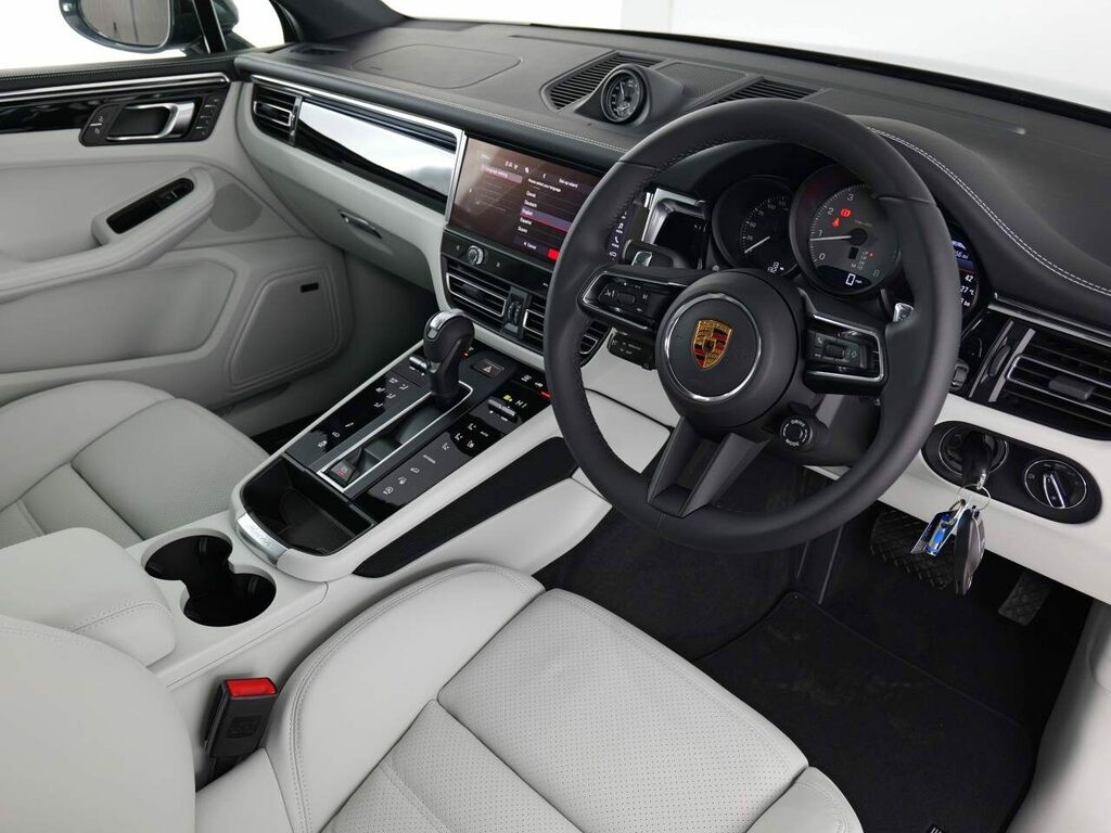 Porsche Macan Petrol Grey #5