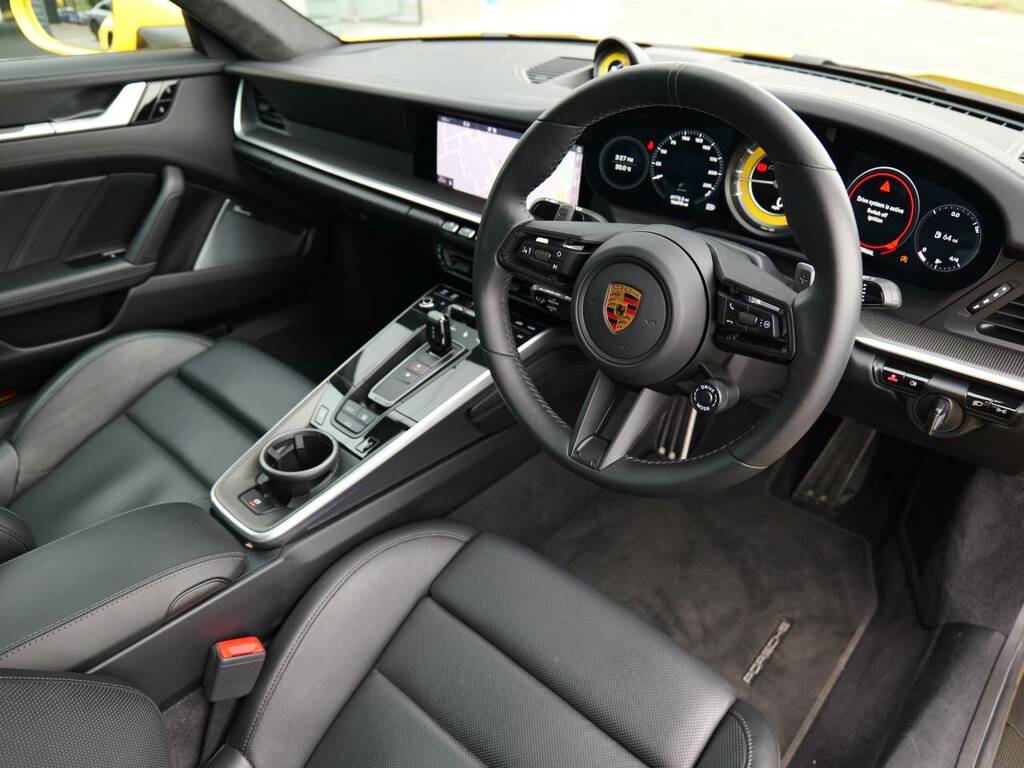 Porsche 911 Turbo S Yellow #4