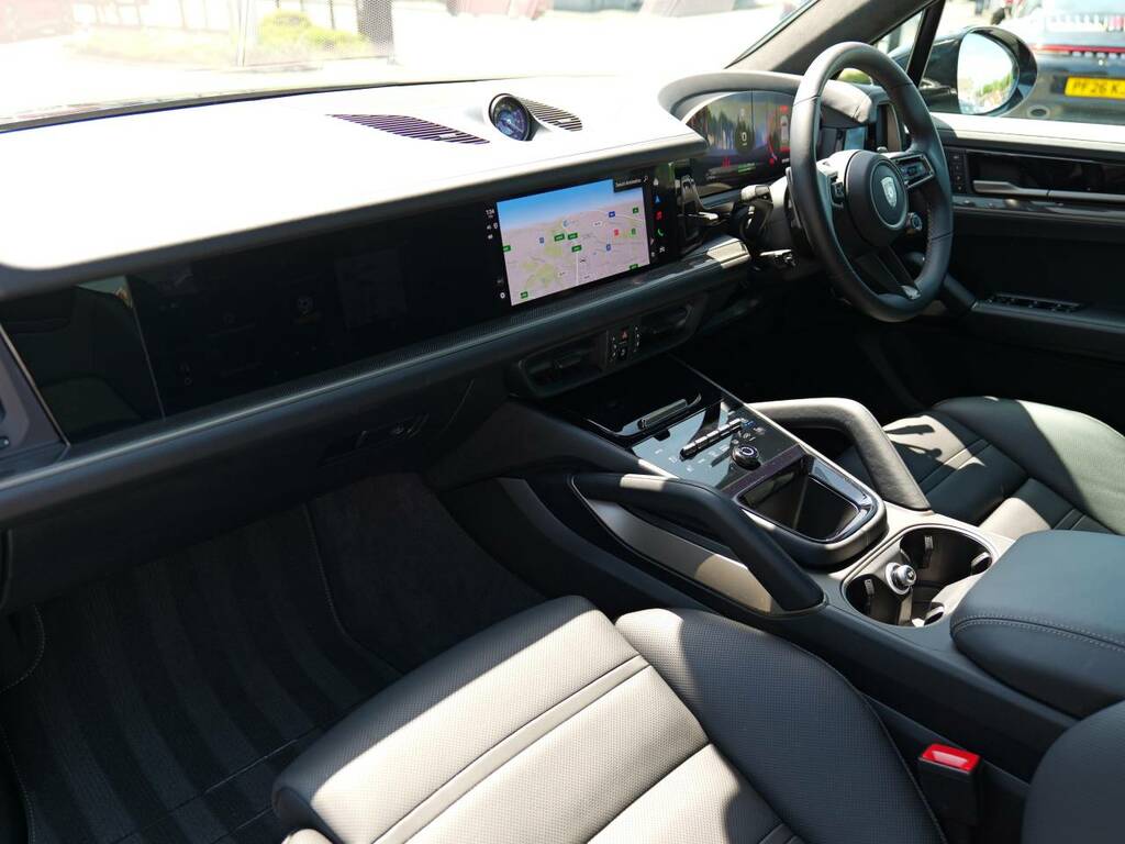 Porsche Cayenne Turbo E-hybrid Black #5